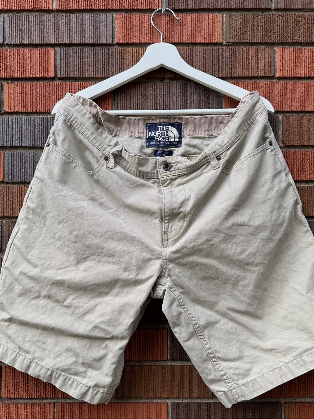 The North Face Men's Beige Flat-Front Cotton Shorts